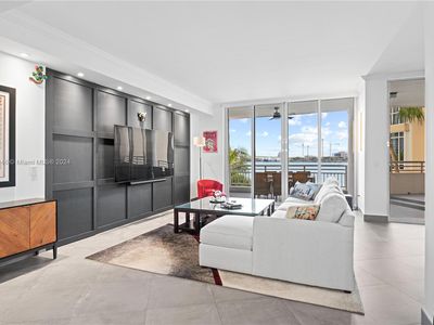 848 Brickell Key Dr APT 301, Miami, FL, 33131