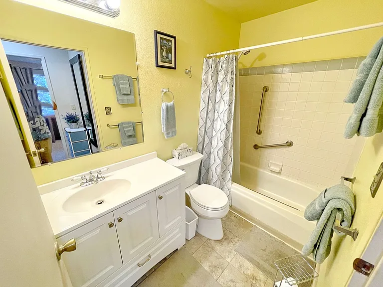 480 Kenolio Rd #5-103 — Photo 24