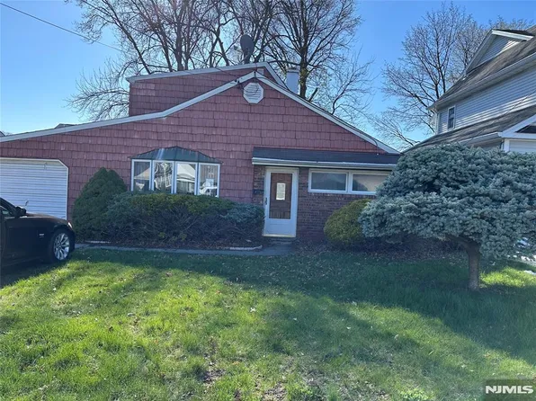 A37 Harvey Ave, Rochelle Park, NJ 07662