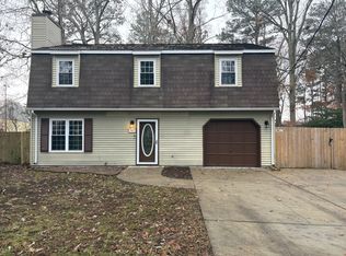 307 Shamrock Ave, Yorktown, VA 23693