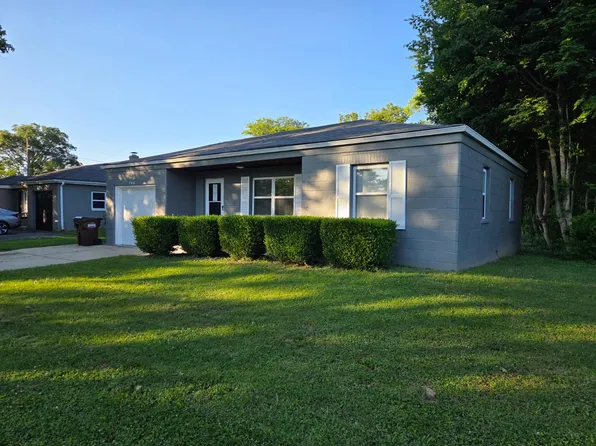 706 Ridge Ave, Aurora, IN 47001