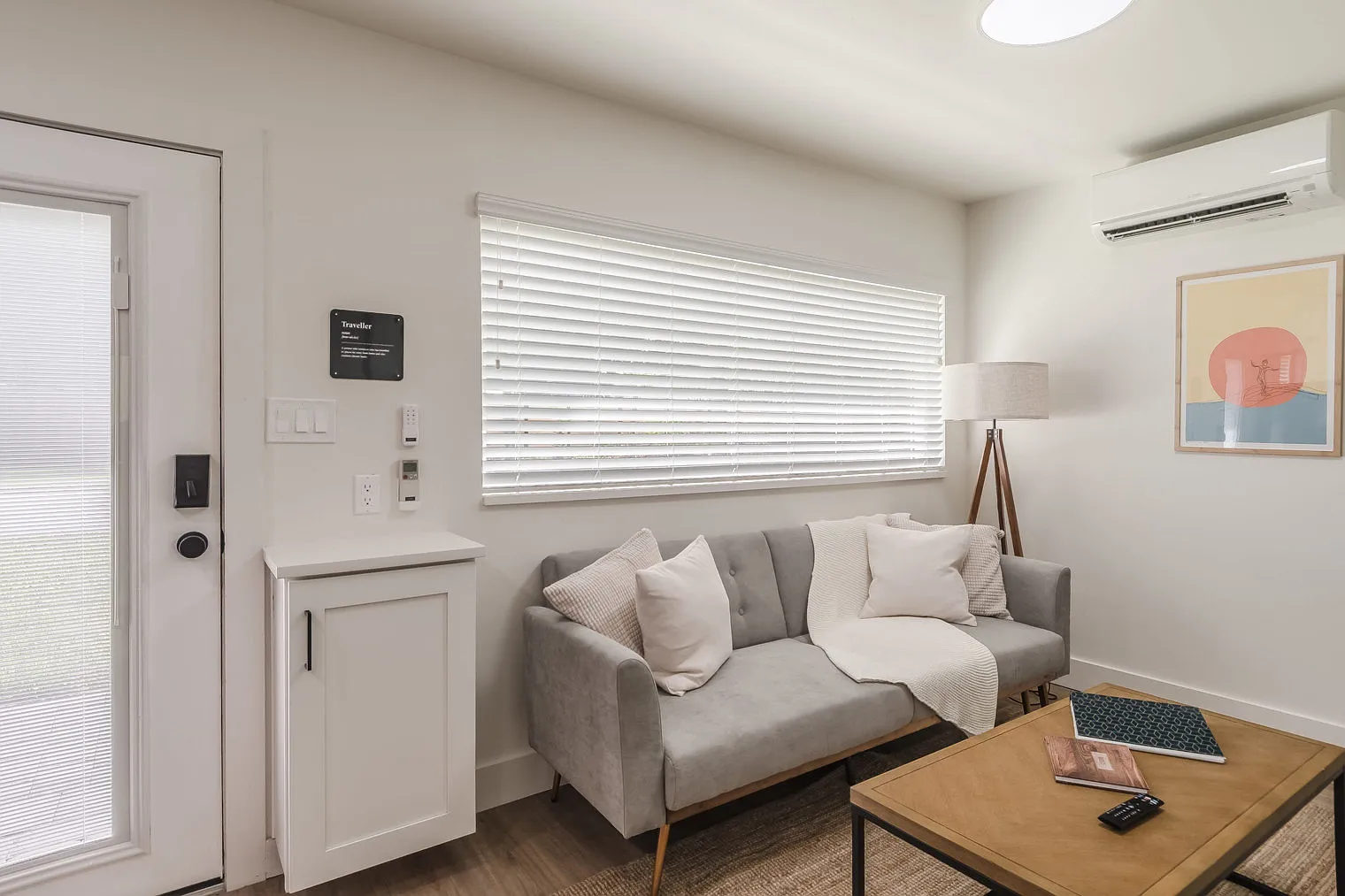 1 bed, 1.0 bath, $2,993 — Photo 1