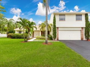 14661 Highland Springs Ct, Davie, FL 33325