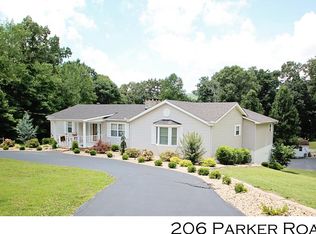 206 Parker Rd, Sparta, TN 38583