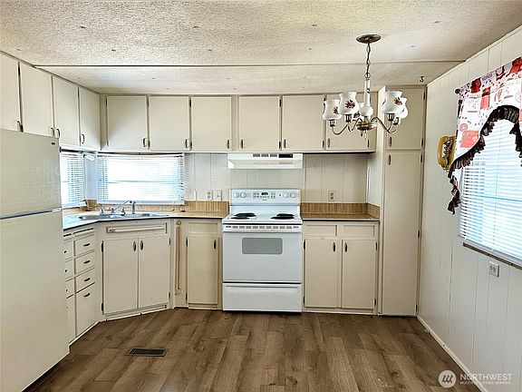 2nd image of 5626 SW 113th Avenue E #63