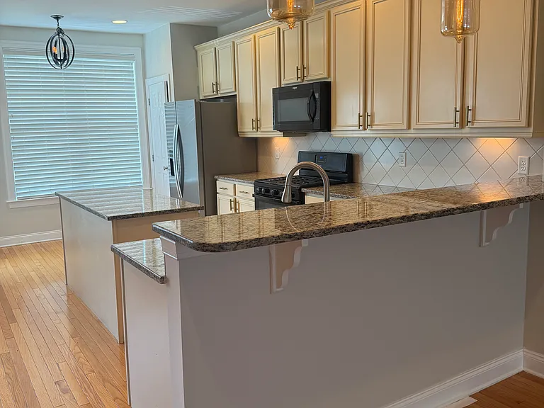 28 Moses Wheelock Ln #28 — Photo 5