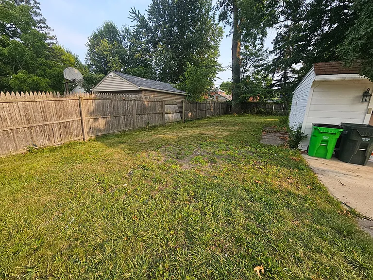 21400 Goller Ave — Photo 28