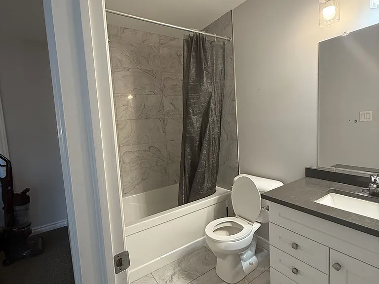 1183 Duke St — Photo 11