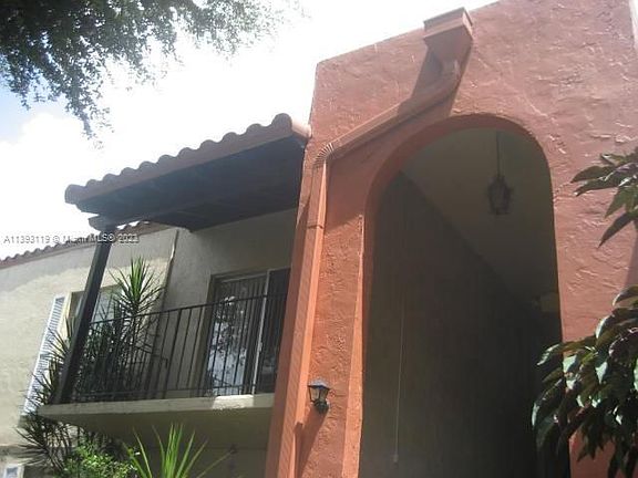 3rd image of 10748 N Kendall Dr APT N14