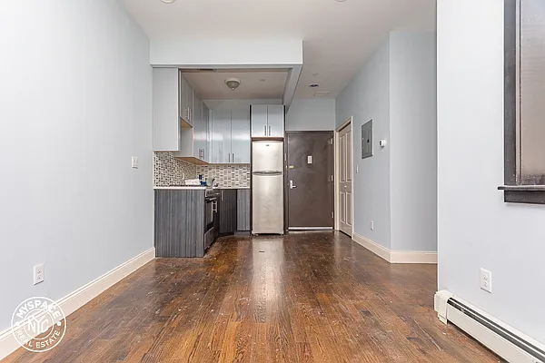 Rented by MySpaceNYC | media 23