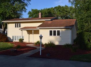 216 Elm Dr, Covington, IN