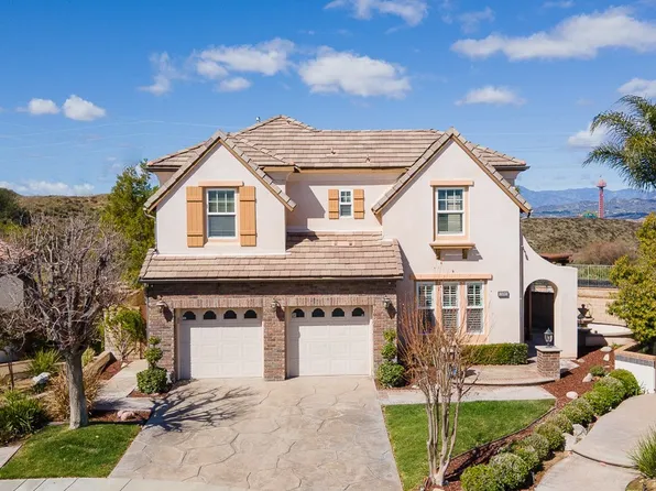 25663 Elmwood Ln, Valencia, CA 91381