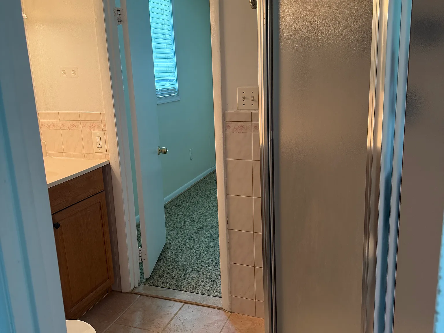 2 bed, 730 sqft, $2,300 — Photo 3