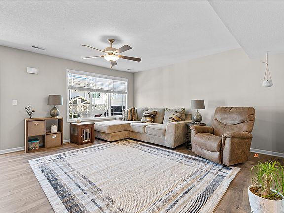 4th image of 1058 NE 57th Ln