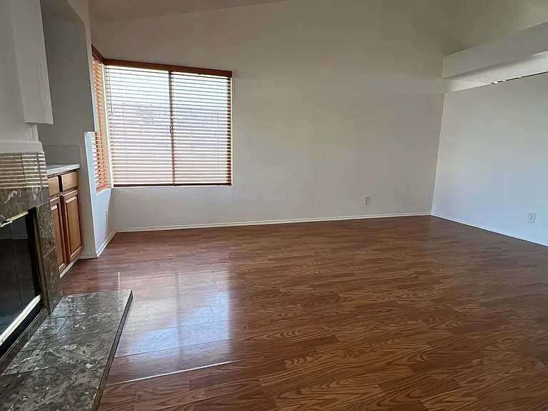 2121 Beechwood St — Photo 13
