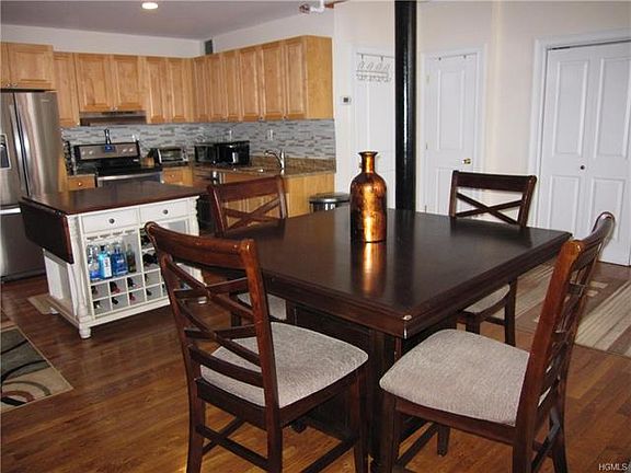 4th image of 25 N Broadway APT 15