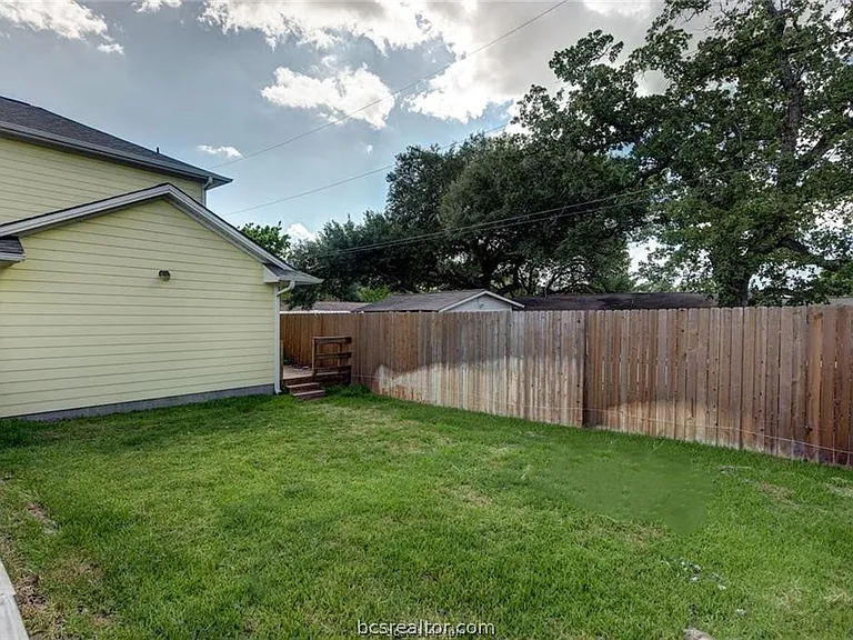 114 Lynn Dr — Photo 26