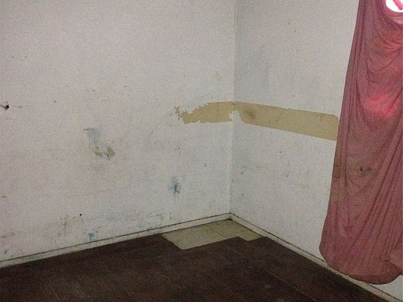 4th image of 371 Dorie St