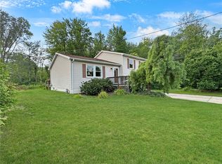 3275 Aberdeen Ave, Erie, PA 16506