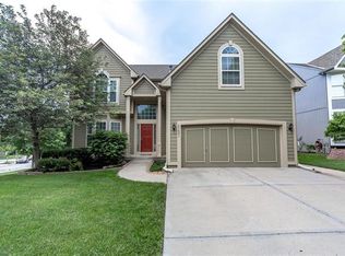 21601 W 97th Ter, Lenexa, KS 66220