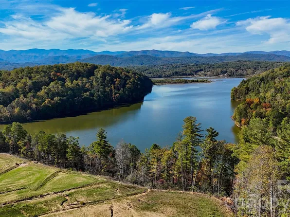 Bluehill Pkwy #109, Marion, NC 28752