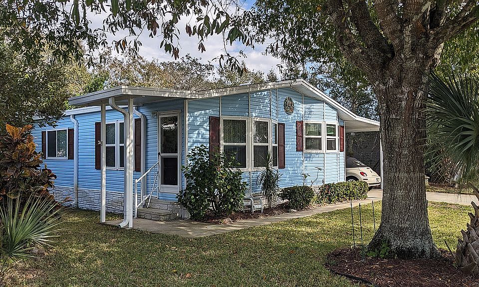 2nd image of 3508 Swan Lake Dr