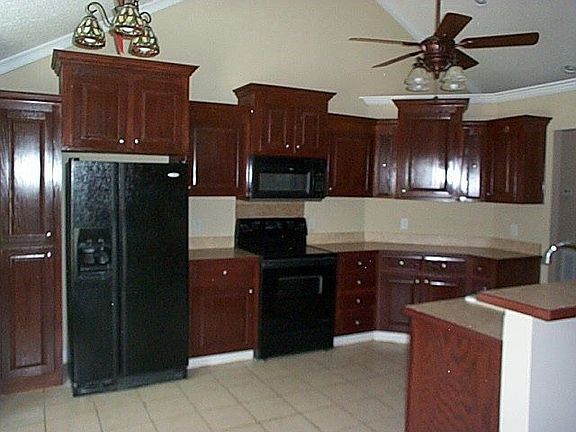 2nd image of 1900 Pebblewood E