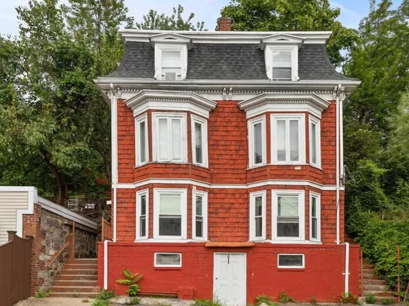 35 Essex Ct #1, Lynn, MA 01902