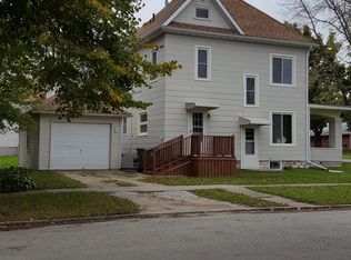 302 1st Ave NE, Oelwein, IA 50662