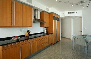 3rd image of 1000 S Pointe Dr APT 3002