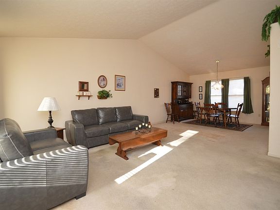 4th image of 4353 Foxfire Dr