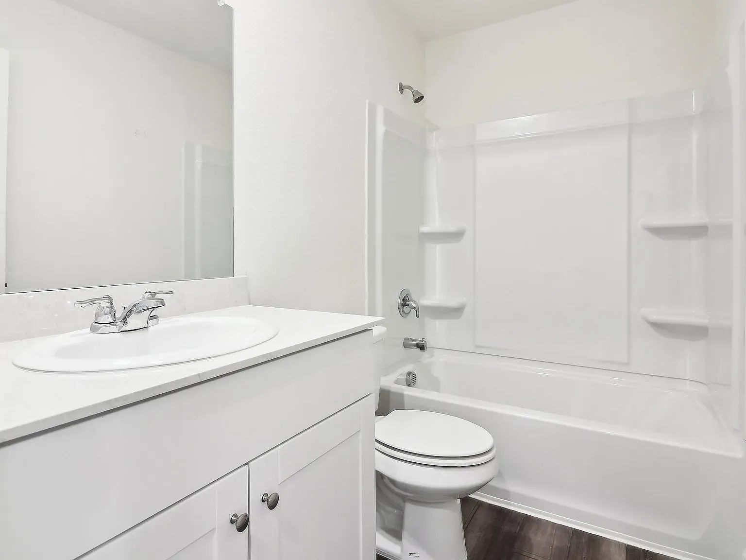 3 bed, 2.5 bath, 1605 sqft, $1,999 — Photo 3