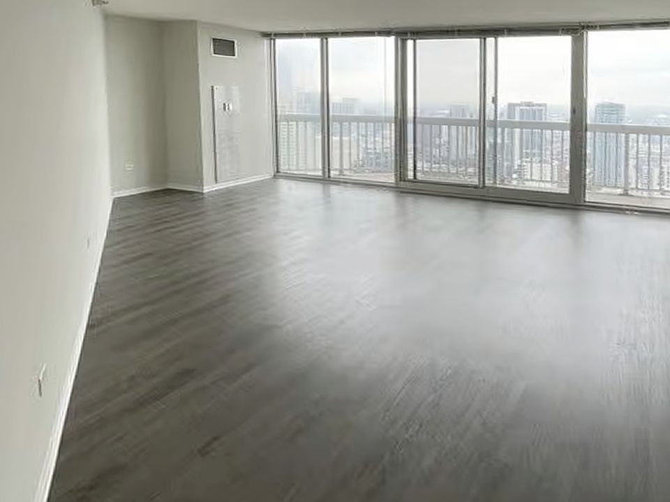 1st image of 613 N State St #1705