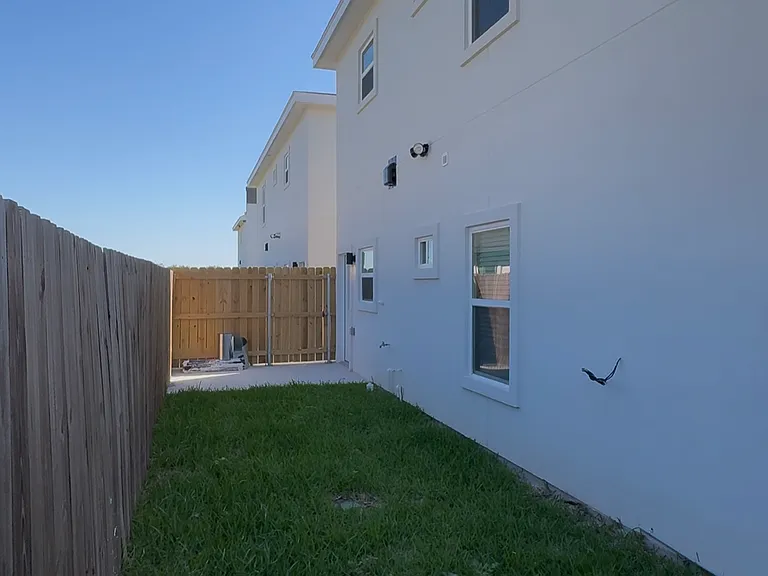 1808 Angelina Dr #4 — Photo 13