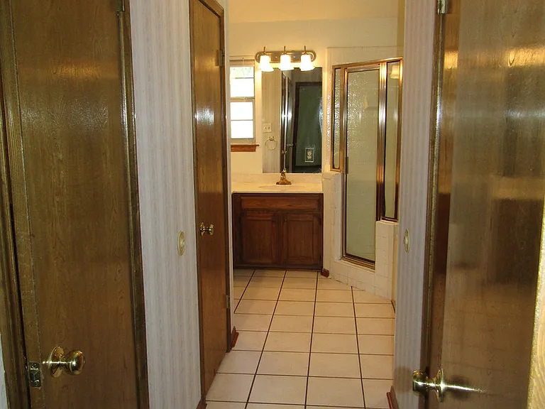 6106 John Chisum Ln — Photo 44