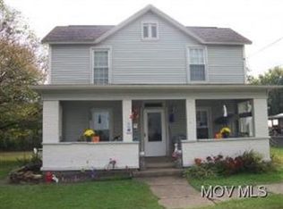 707 Pomeroy Pike, Belpre, OH 45714