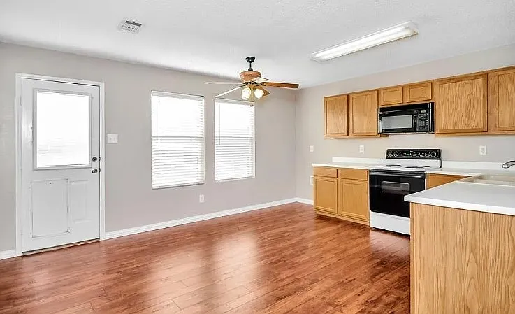 5640 Ainsdale Dr — Photo 5