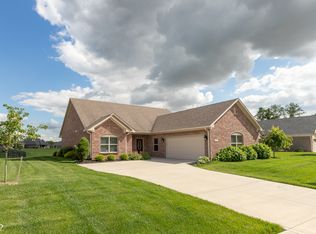 1213 Highbury Dr, Danville, IN 46122