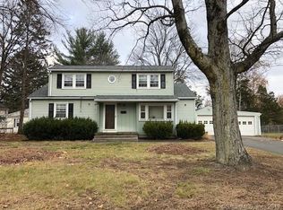 108 Old County Rd, Windsor Locks, CT 06096
