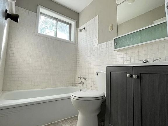 4th image of 1403 Paula Dr