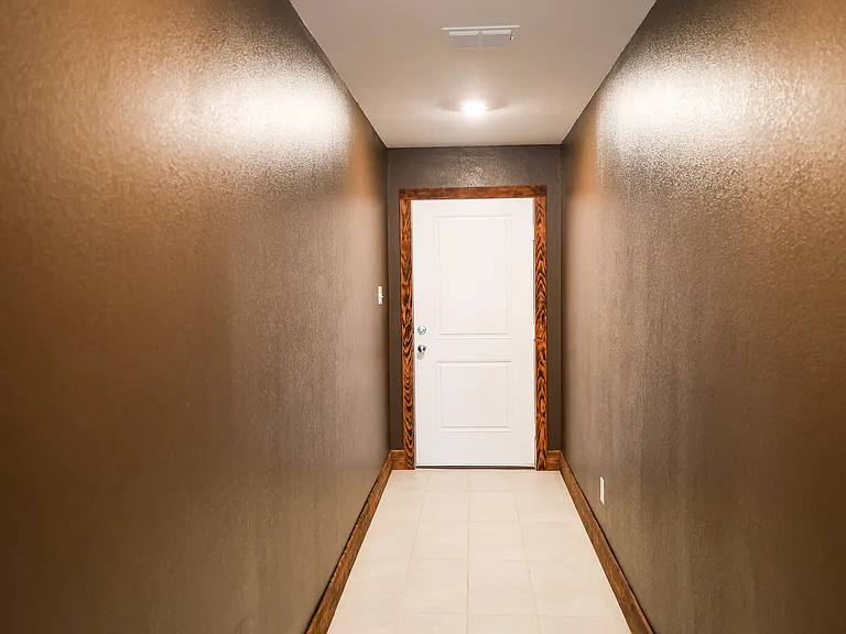 1361 Beach Dr — Photo 14