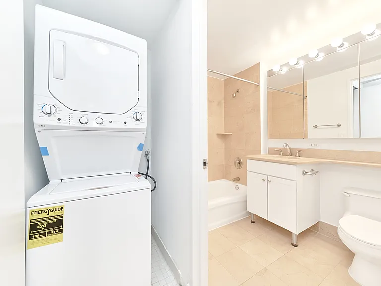160 Riverside Blvd #16H — Photo 14