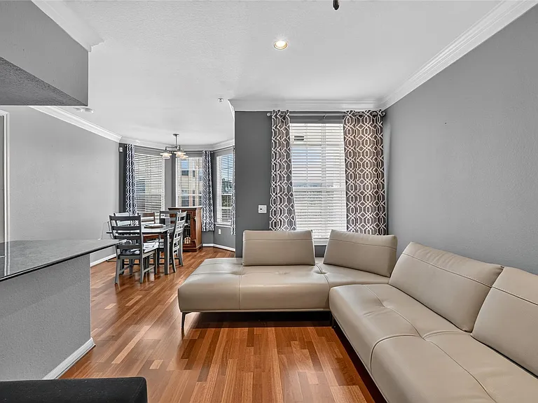 7575 Kirby Dr #2201 — Photo 1