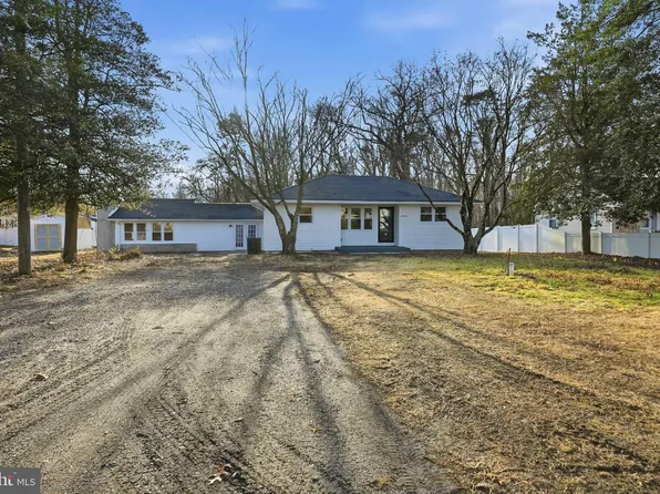 4740 Lake Rd, Newfield, NJ 08344