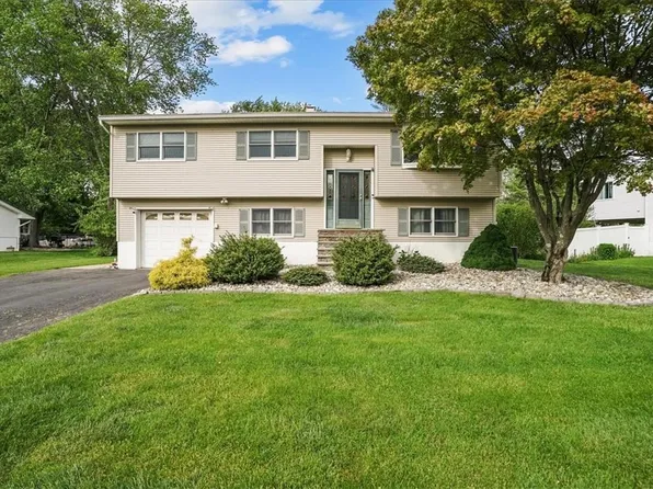 32 Nordica Circle, Stony Point, NY 10980