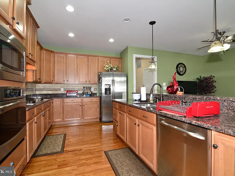 21253 Park Grove Ter — Photo 3