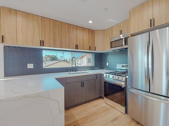 2nd image of 14423 1/2 Califa St