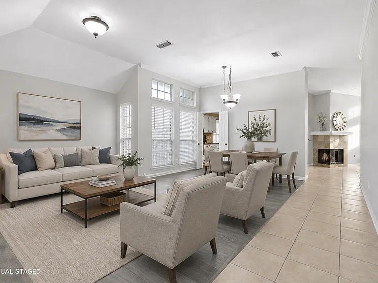 4500 Portrait Ln — Photo 4