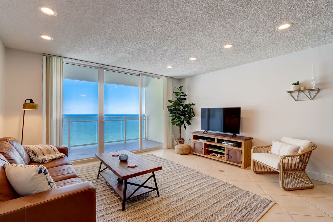 S Ocean Drive PH 2217-003