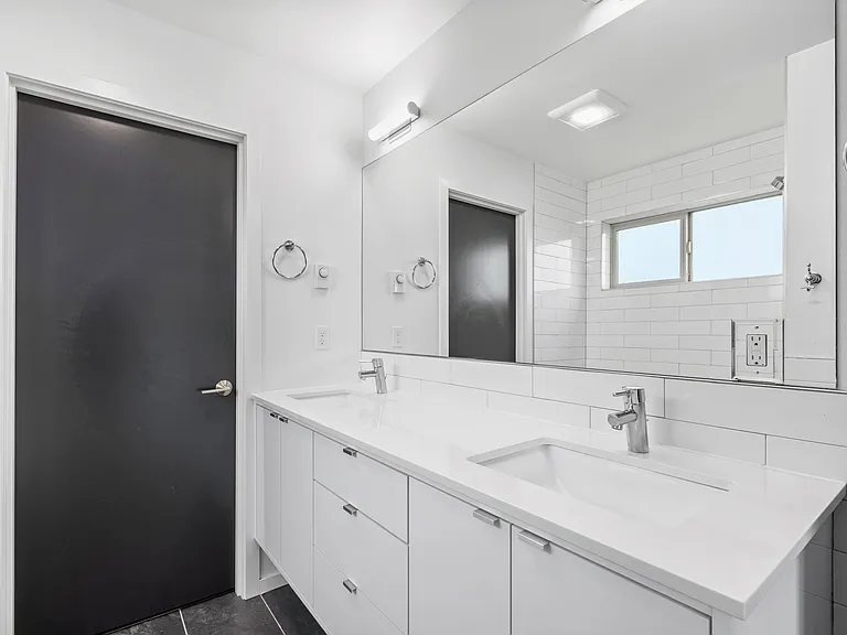 308 Boston St — Photo 7